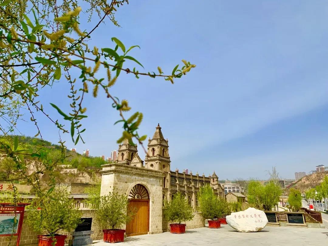 鲁艺——浓浓的文艺气息