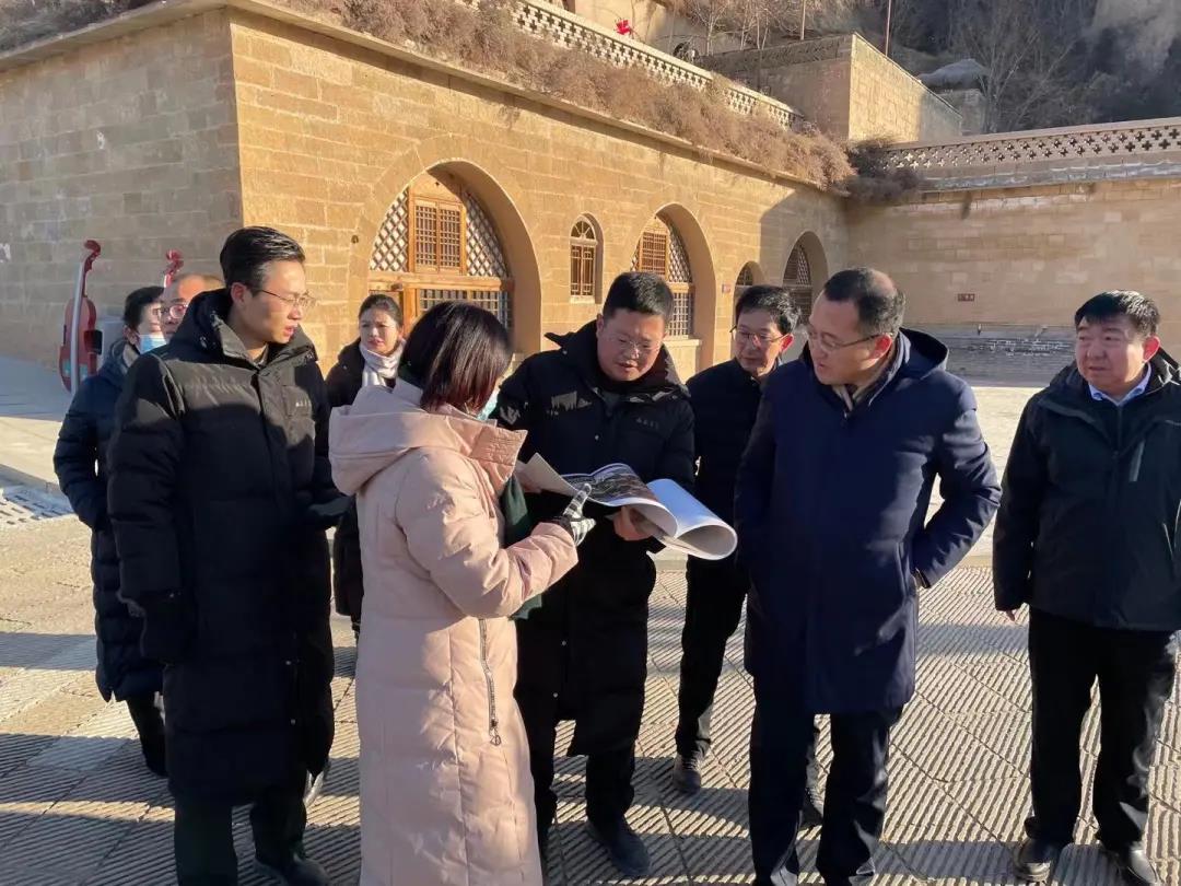 薛耀军书记调研指导鲁艺文化园区工作