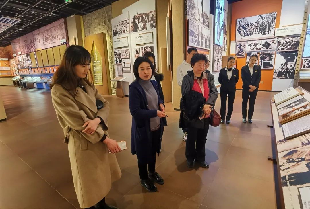 中国文联文艺研修院专家一行 在鲁艺调研座谈