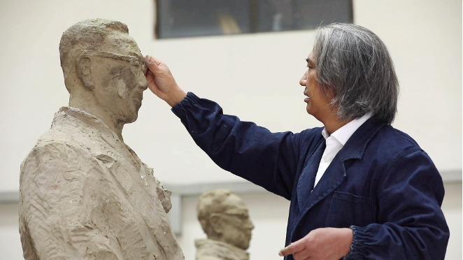 用雕塑与西方对话 —— 赏艺术家吴为山讲“塑”