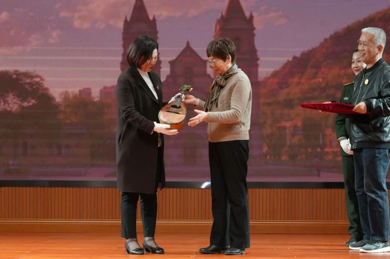 纪念鲁迅艺术学院成立85周年 || 文物捐赠暨艺术